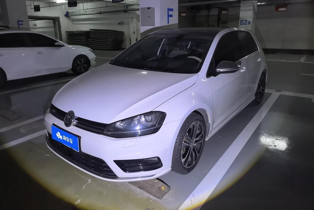 Volkswagen Golf 2015 — фото автомобиля 1