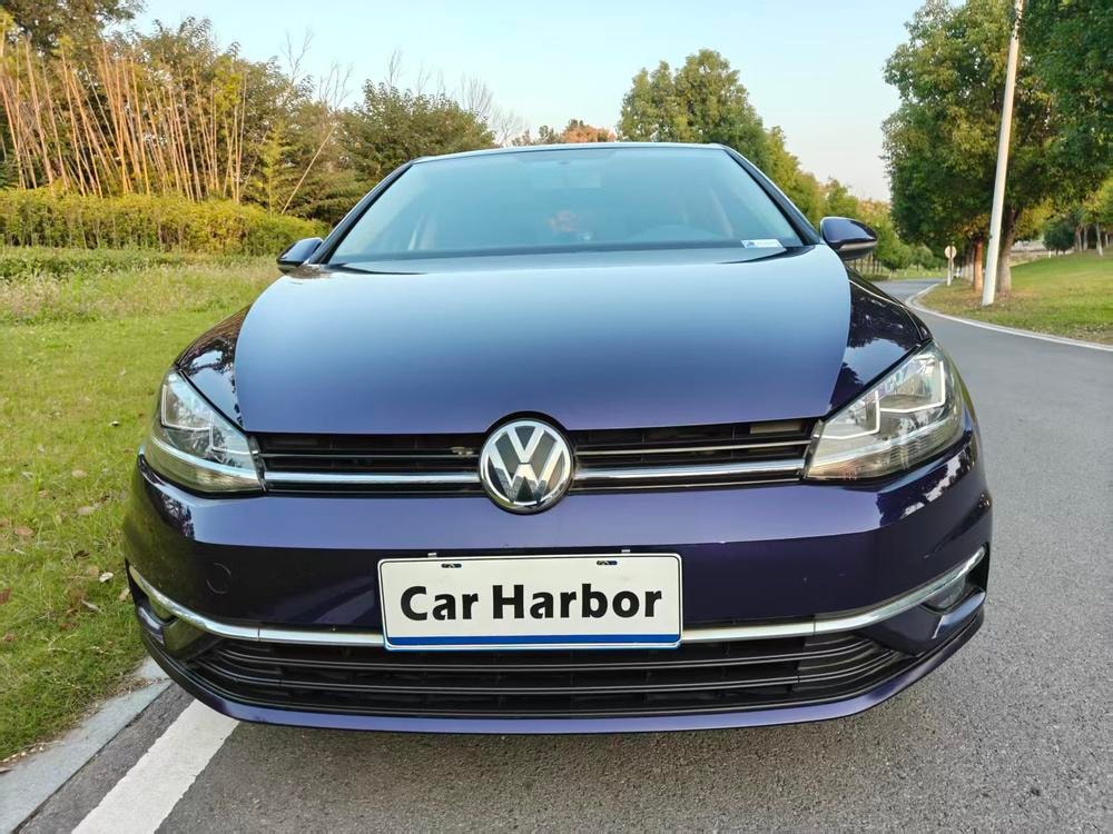 Volkswagen Golf 2018 — фото автомобиля 1