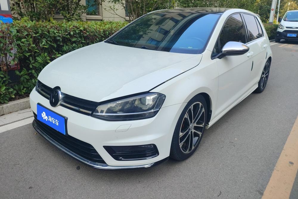 Volkswagen Golf 2016 — фото автомобиля