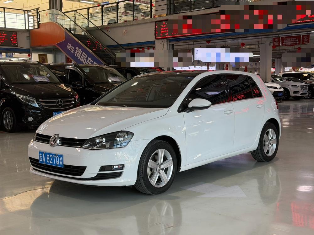Volkswagen Golf 2016 — фото автомобиля