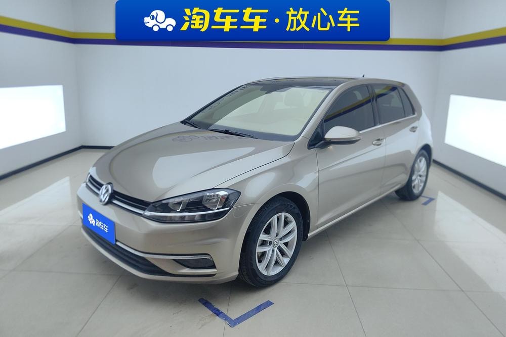 Volkswagen Golf 2019 — фото автомобиля