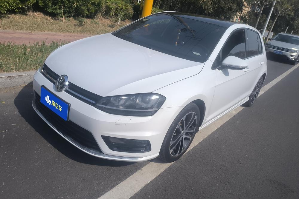 Volkswagen Golf 2017 — фото автомобиля