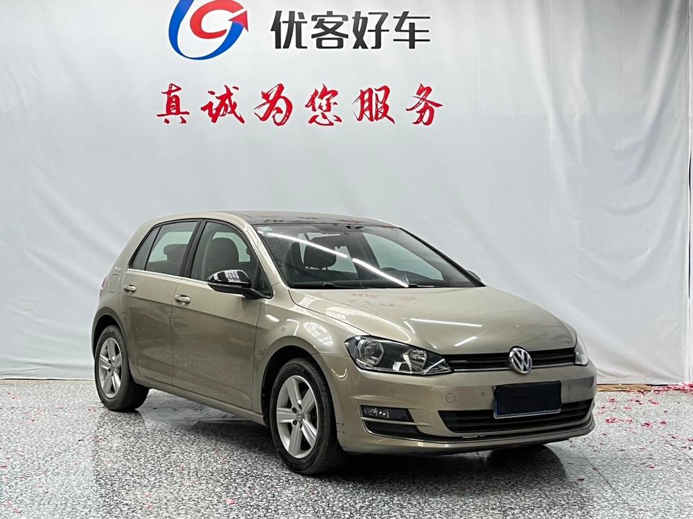 Volkswagen Golf 2017 — фото автомобиля