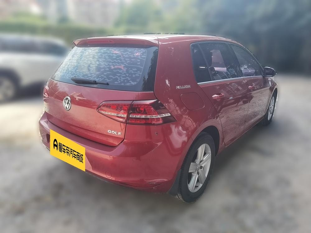 Volkswagen Golf 2017 — фото автомобиля