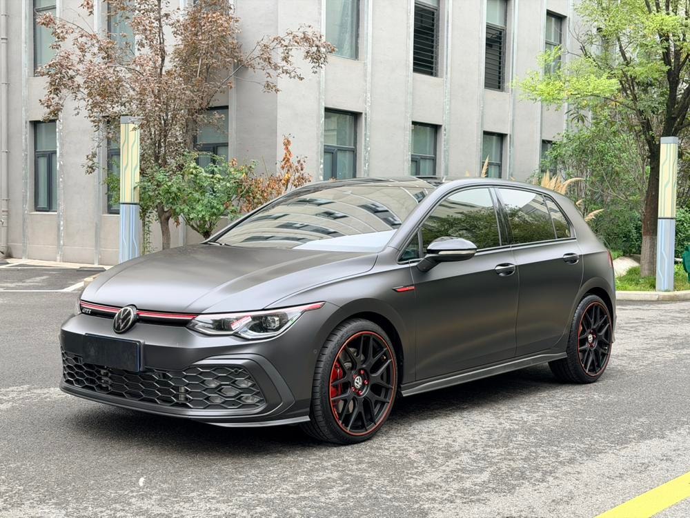 Volkswagen Golf GTI 2021 — фото автомобиля 1