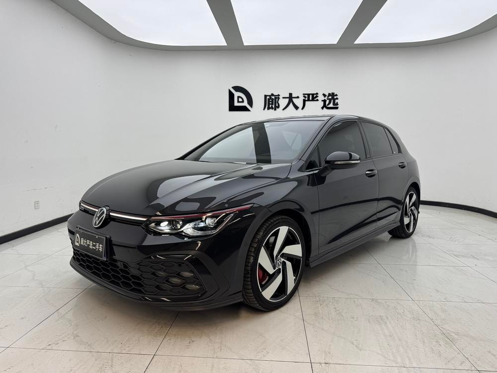 Volkswagen Golf GTI 2021 — фото автомобиля