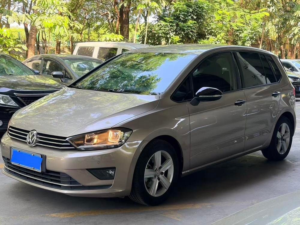 Volkswagen Golf Sportsvan 2016 — фото автомобиля