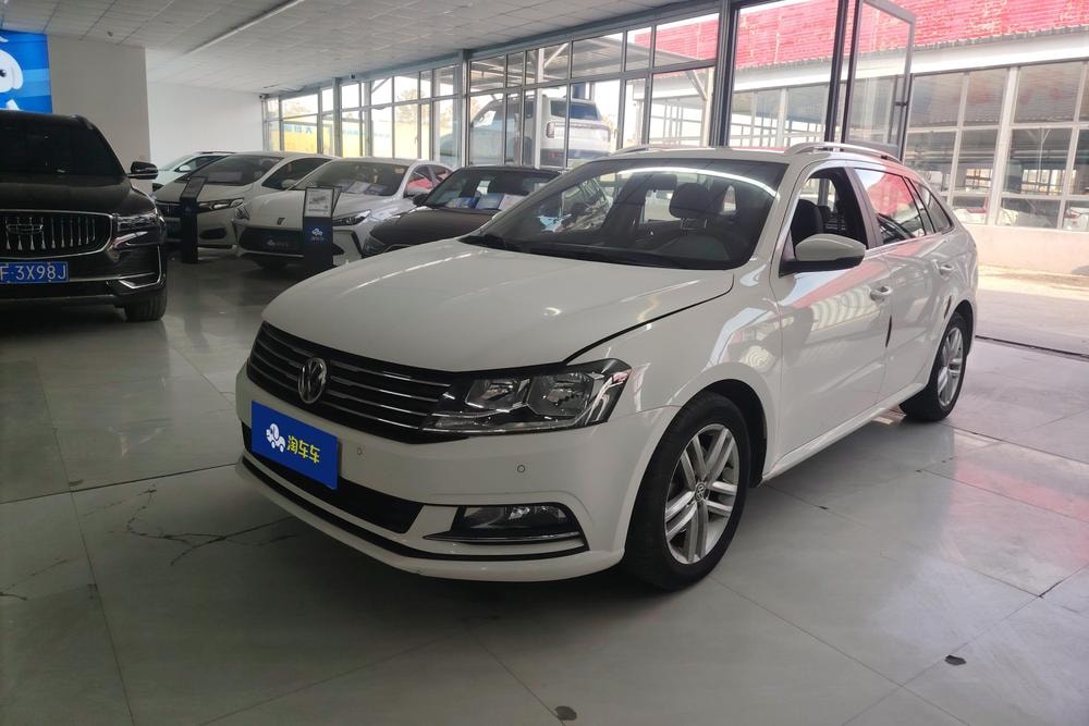 Volkswagen Gran Lavida 2017 — фото автомобиля
