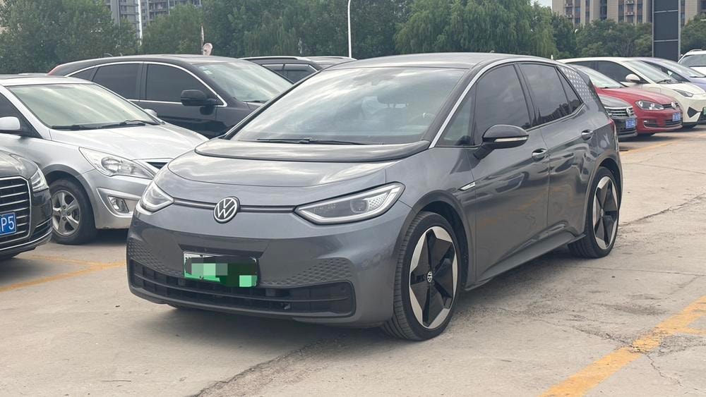 Volkswagen ID.3 2023 — фото автомобиля 1