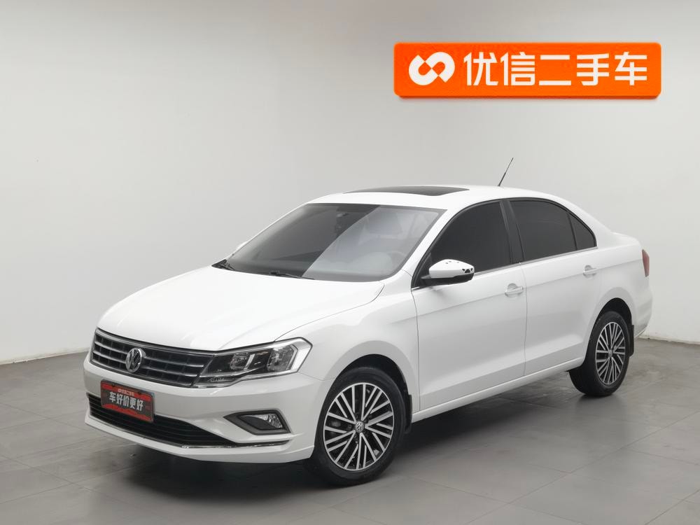 Volkswagen Jetta 2019 — фото автомобиля
