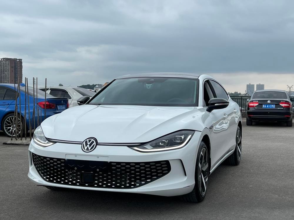 Volkswagen Lamando 2024 — фото автомобиля 1