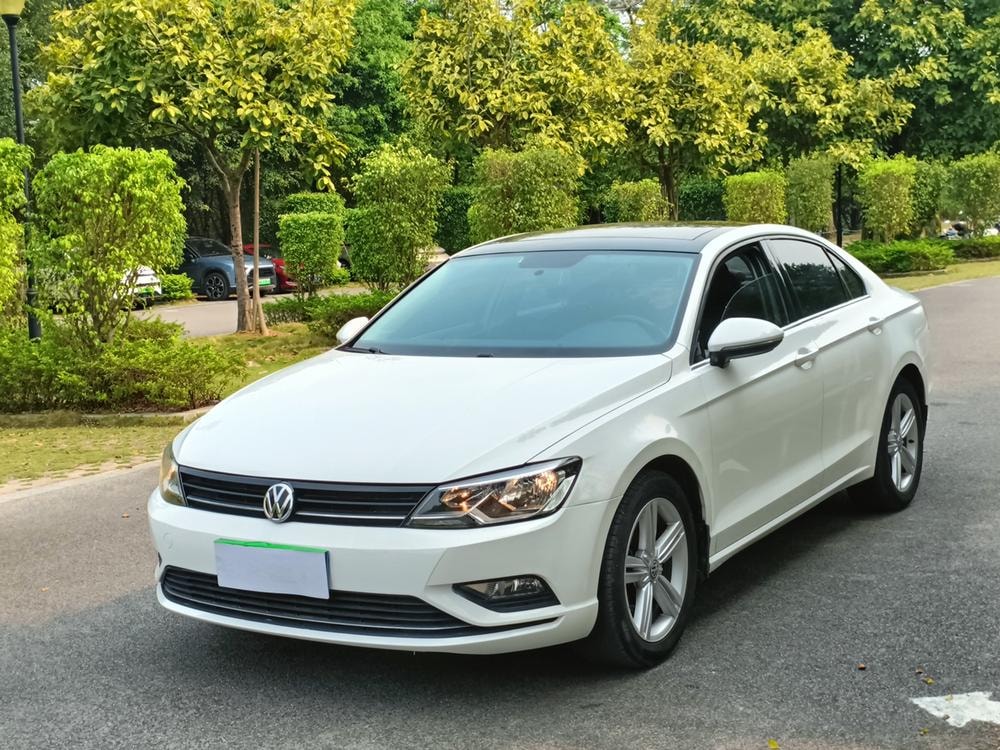 Volkswagen Lamando 2017 — фото автомобиля