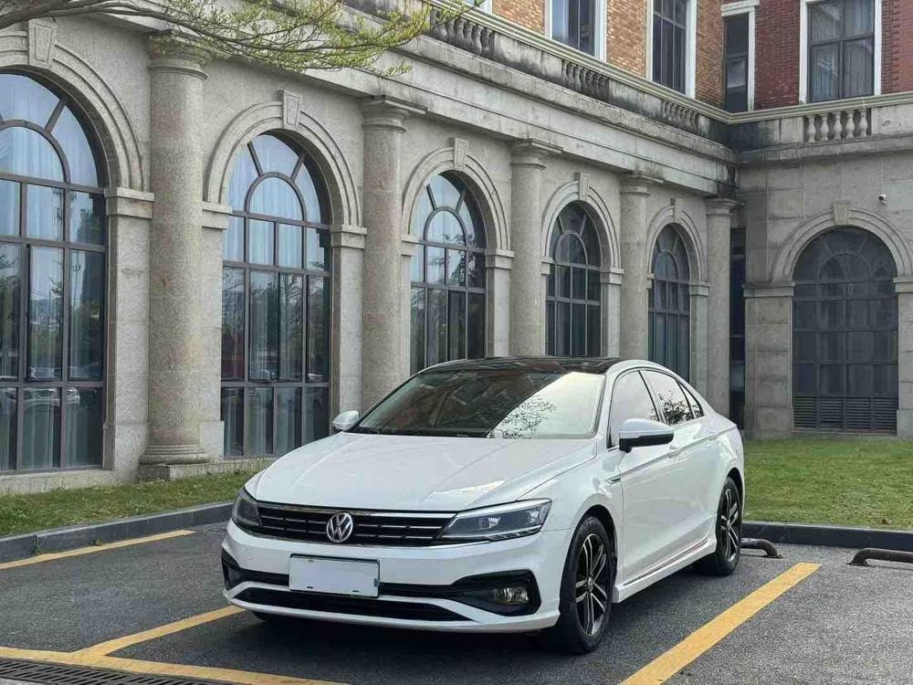 Volkswagen Lamando 2019 — фото автомобиля