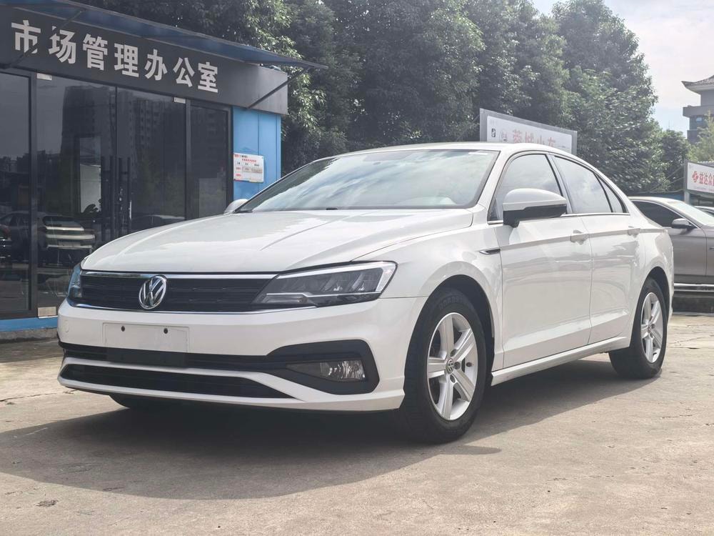 Volkswagen Lamando 2019 — фото автомобиля