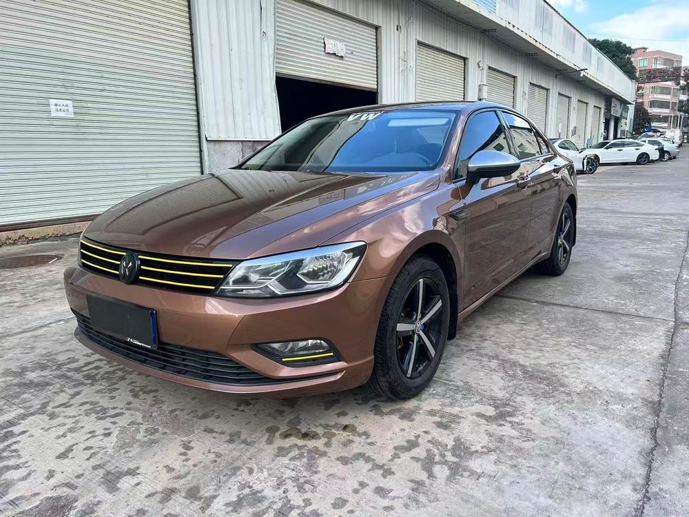 Volkswagen Lamando 2015 — фото автомобиля 1