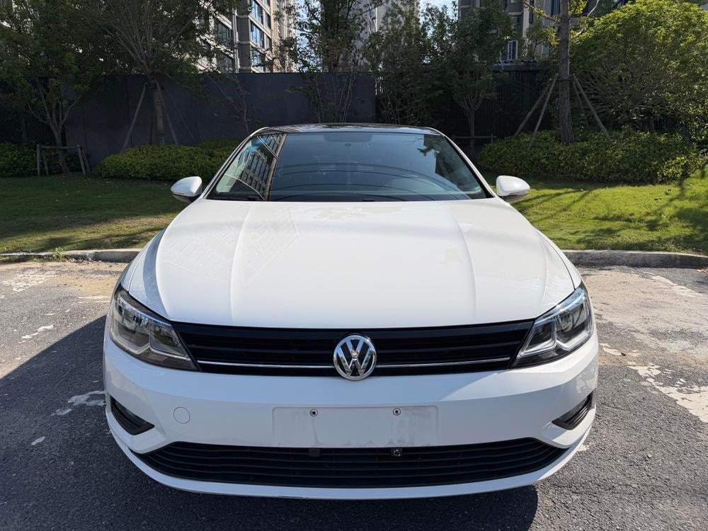 Volkswagen Lamando 2018 — фото автомобиля