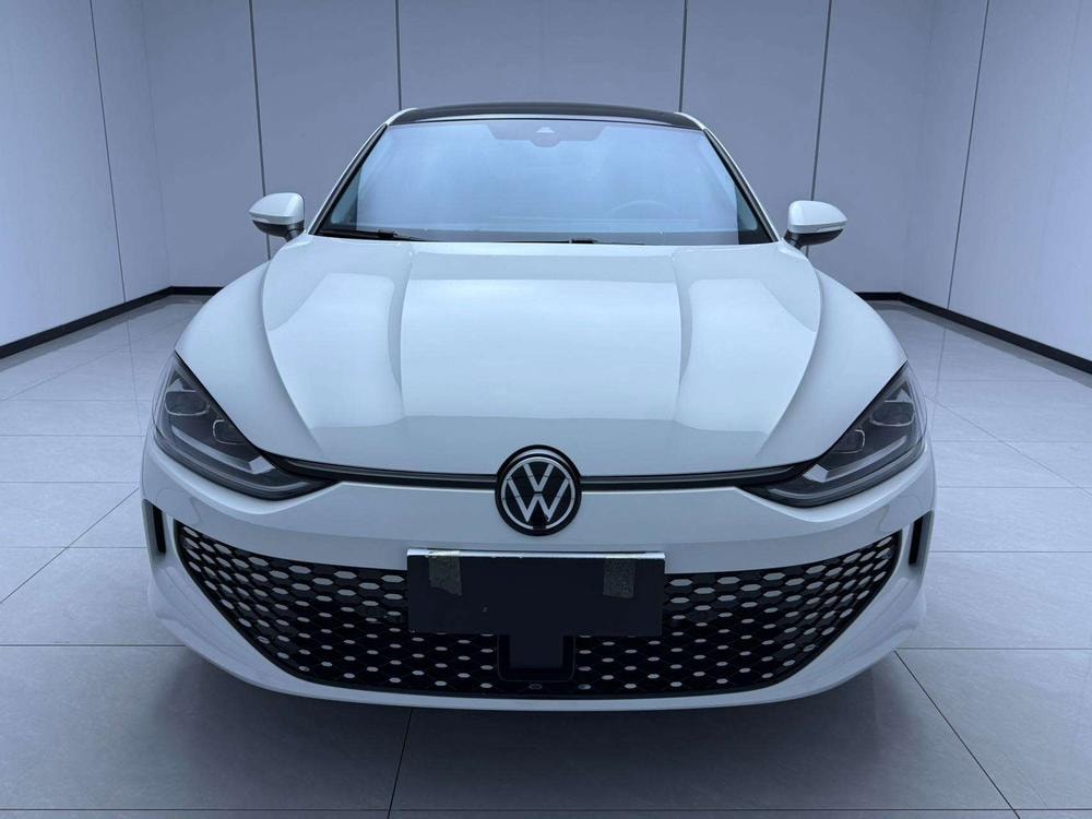 Volkswagen Lamando 2024 — фото автомобиля