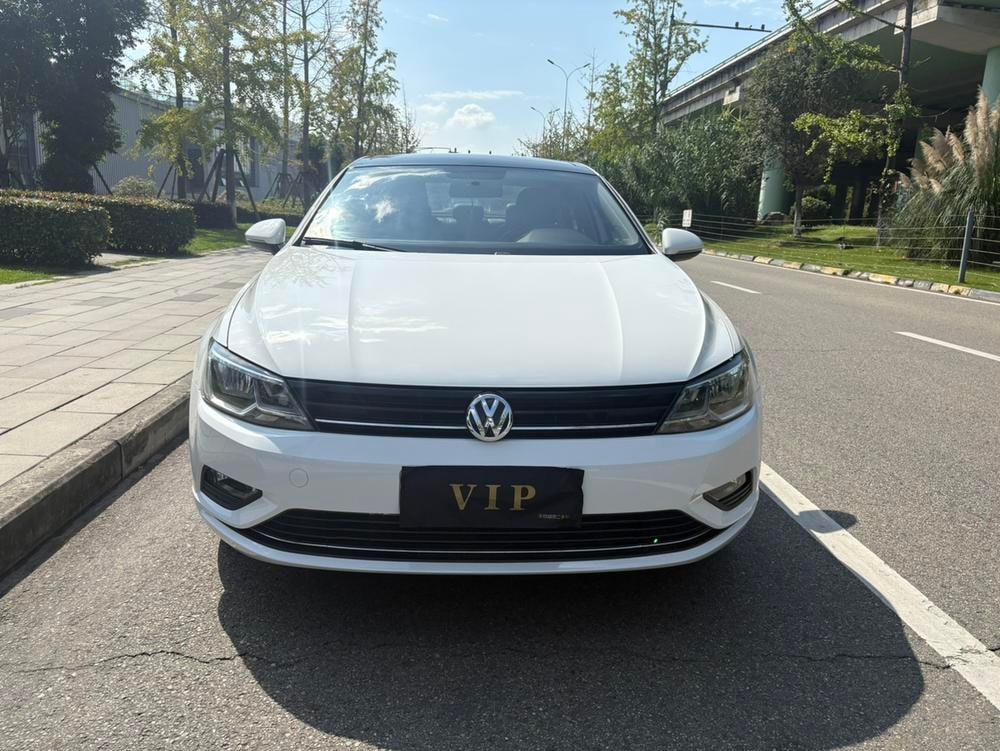 Volkswagen Lamando 2018 — фото автомобиля