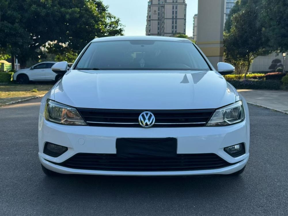 Volkswagen Lamando 2018 — фото автомобиля