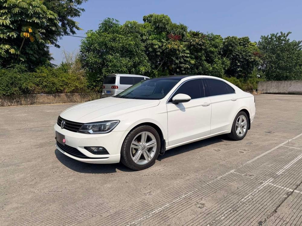 Volkswagen Lamando 2018 — фото автомобиля 1
