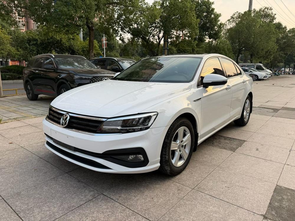 Volkswagen Lamando 2019 — фото автомобиля