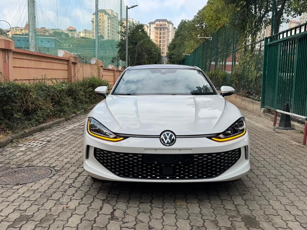 Volkswagen Lamando 2022 — фото автомобиля