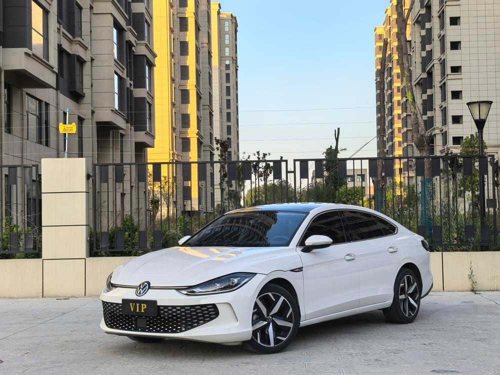 Volkswagen Lamando 2022 — фото автомобиля