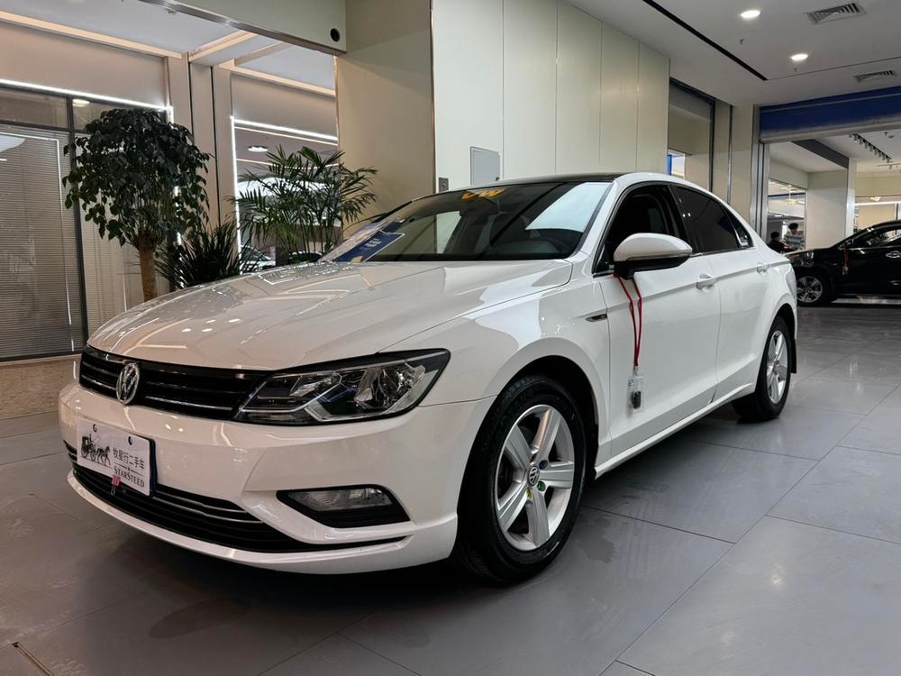 Volkswagen Lamando 2018 — фото автомобиля