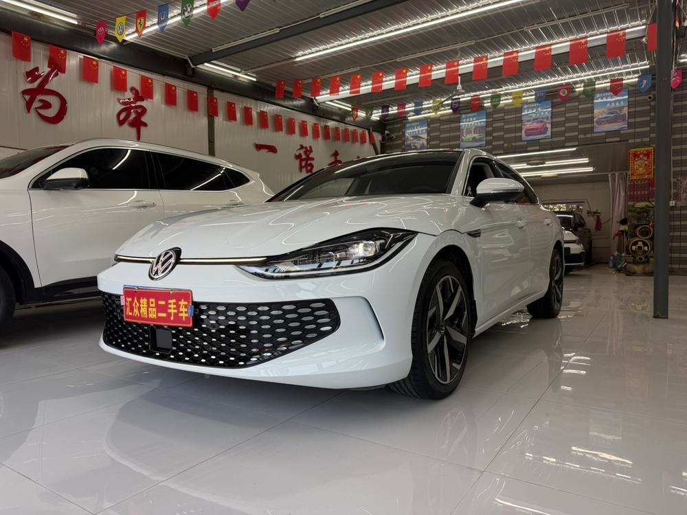 Volkswagen Lamando 2023 — фото автомобиля