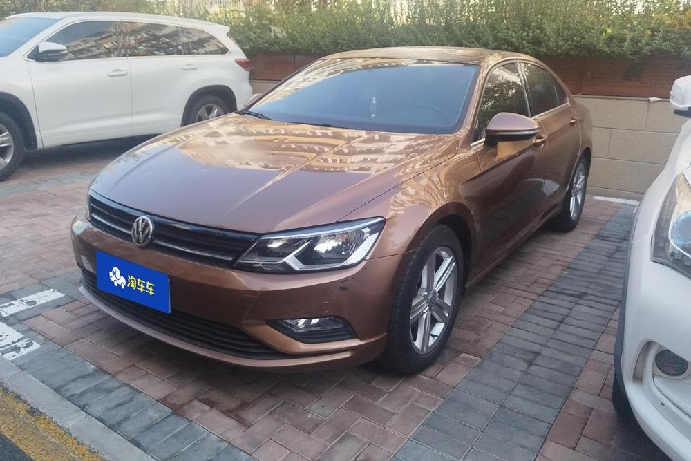 Volkswagen Lamando 2015 — фото автомобиля 1