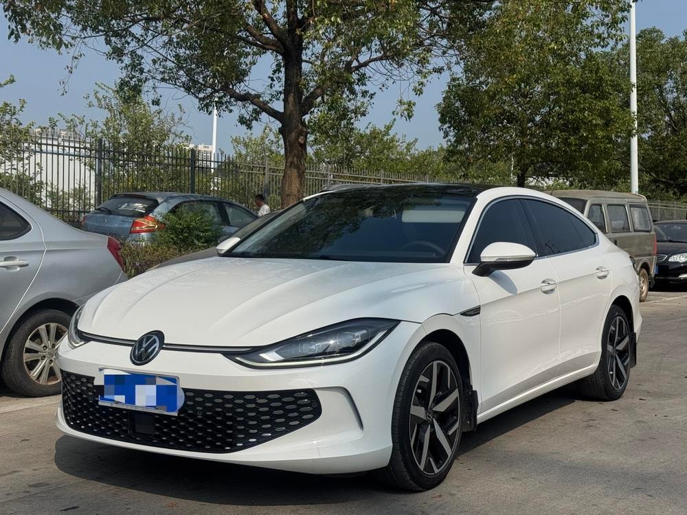 Volkswagen Lamando 2022 — фото автомобиля