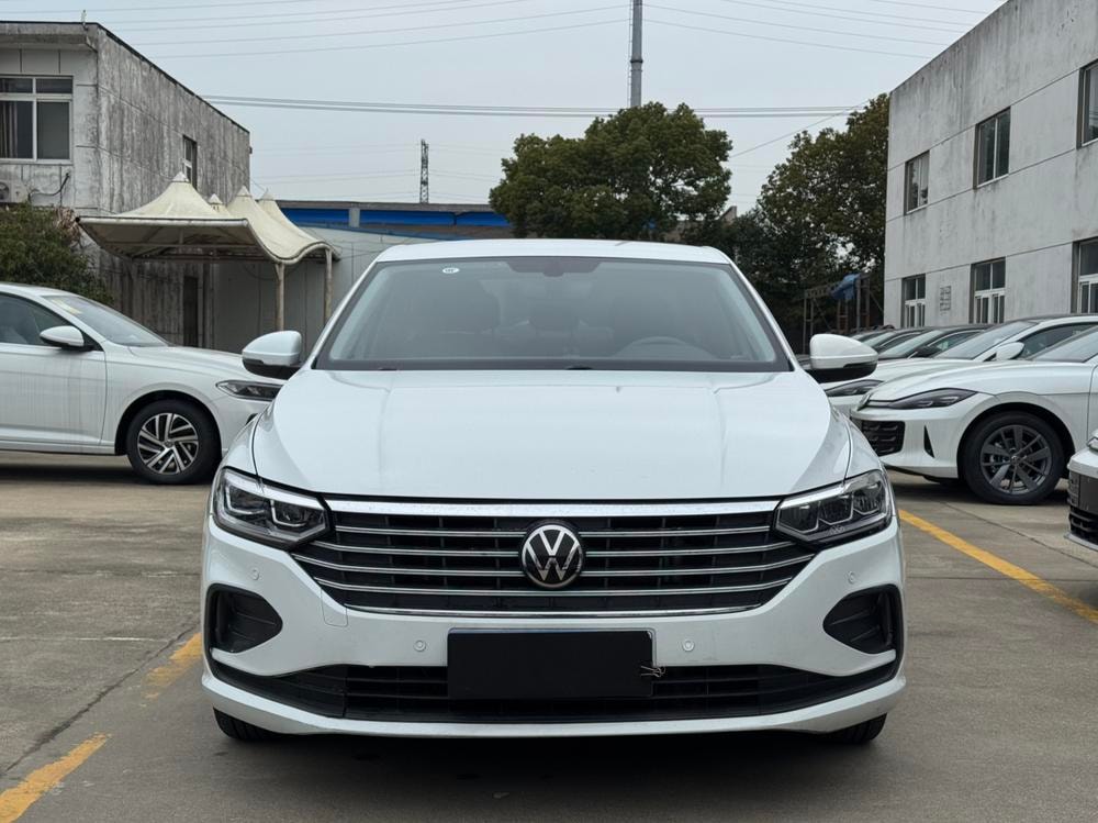 Volkswagen Lavida 2024 — фото автомобиля