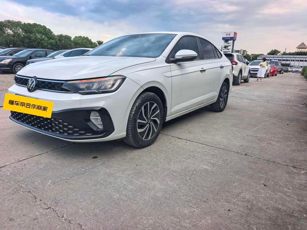 Volkswagen Lavida 2023 — фото автомобиля 1