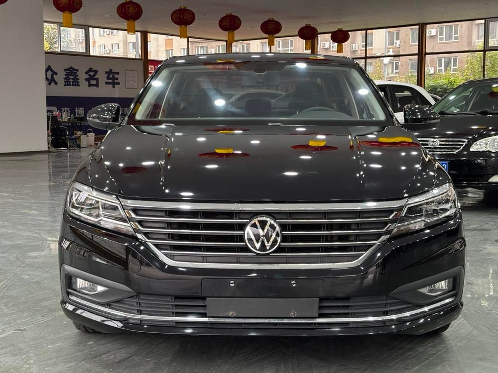 Volkswagen Lavida 2019 — фото автомобиля