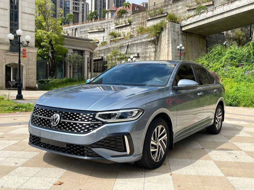 Volkswagen Lavida 2023 — фото автомобиля 1