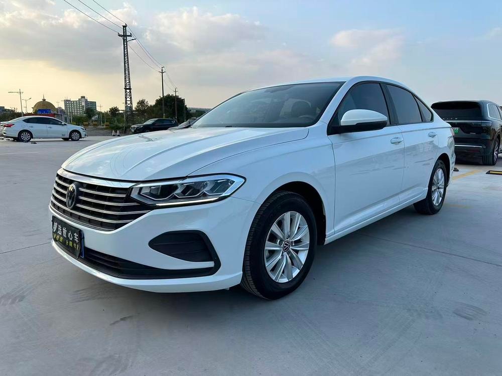 Volkswagen Lavida 2023 — фото автомобиля