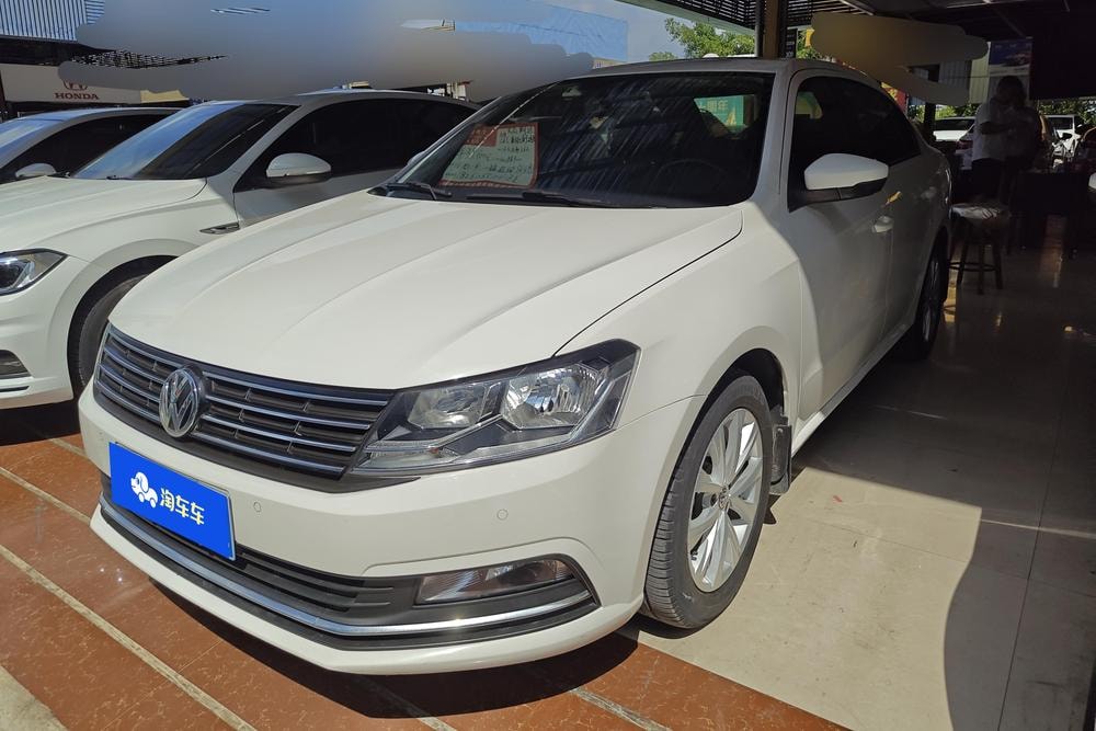 Volkswagen Lavida 2017 — фото автомобиля