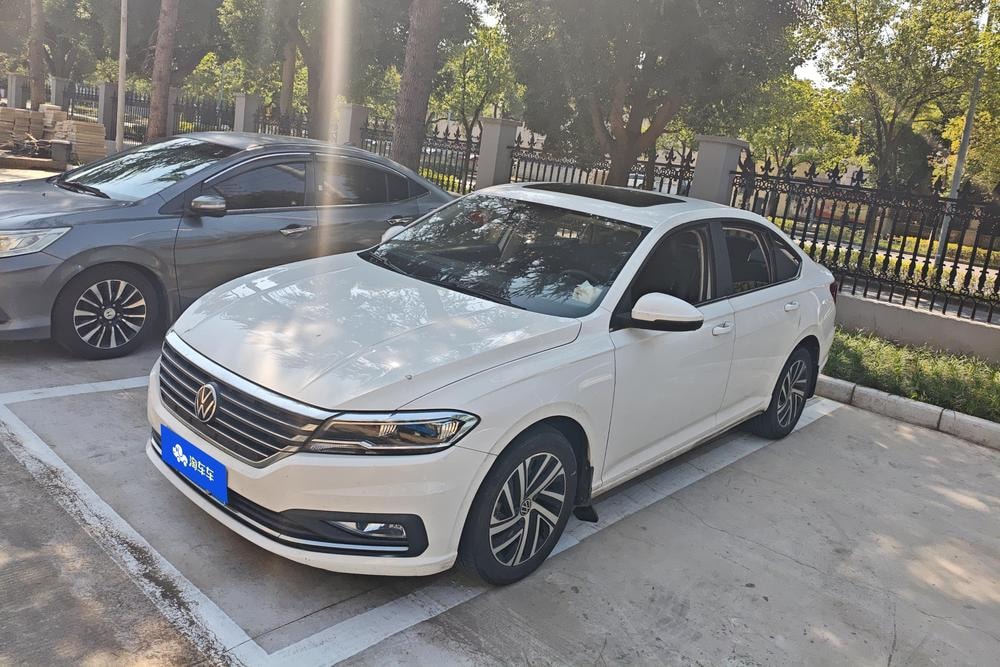 Volkswagen Lavida 2022 — фото автомобиля