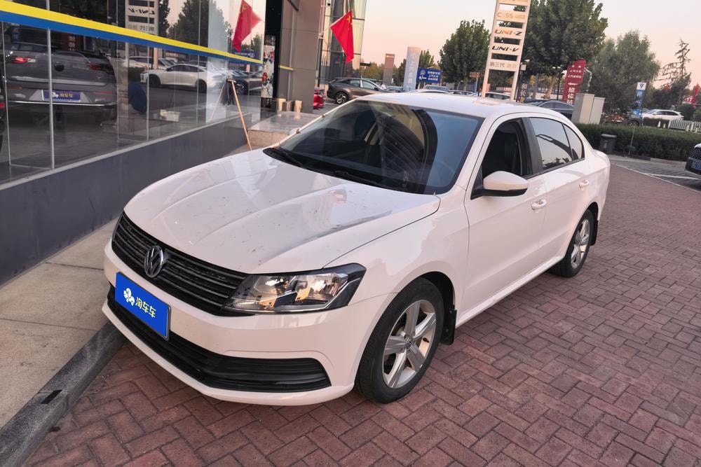 Volkswagen Lavida 2018 — фото автомобиля