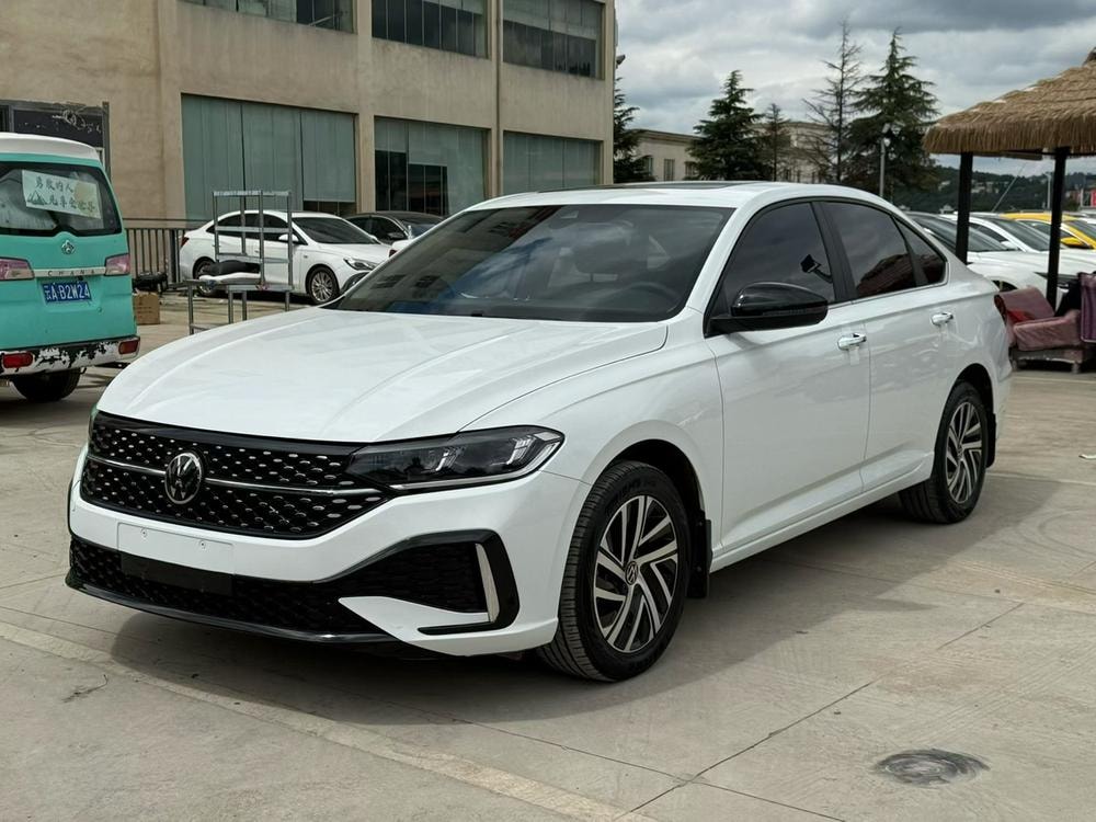 Volkswagen Lavida 2023 — фото автомобиля 1