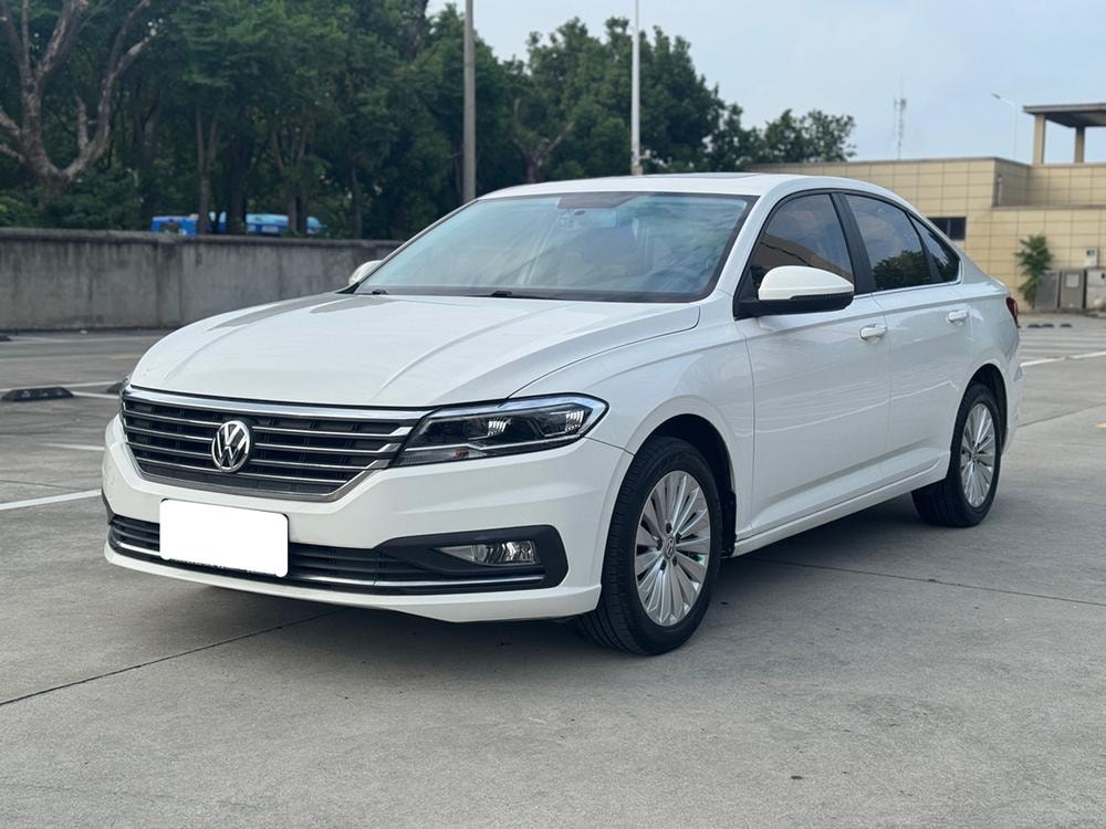 Volkswagen Lavida 2019 — фото автомобиля