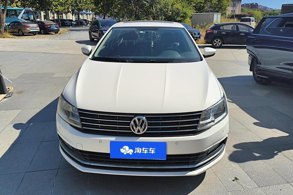 Volkswagen Lavida 2017 — фото автомобиля