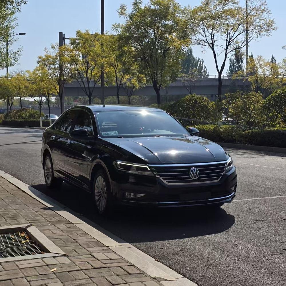 Volkswagen Lavida 2019 — фото автомобиля