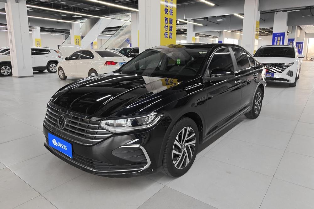 Volkswagen Lavida 2023 — фото автомобиля 1