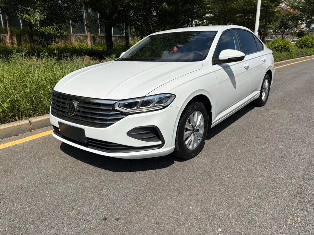 Volkswagen Lavida 2023 — фото автомобиля 1