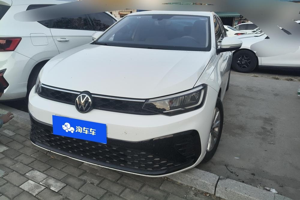 Volkswagen Lavida 2023 — фото автомобиля