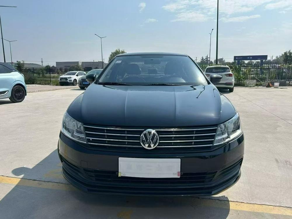 Volkswagen Lavida 2017 — фото автомобиля 1