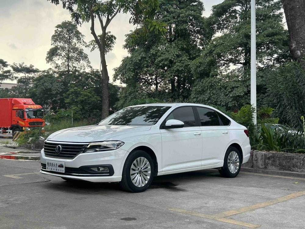 Volkswagen Lavida 2019 — фото автомобиля