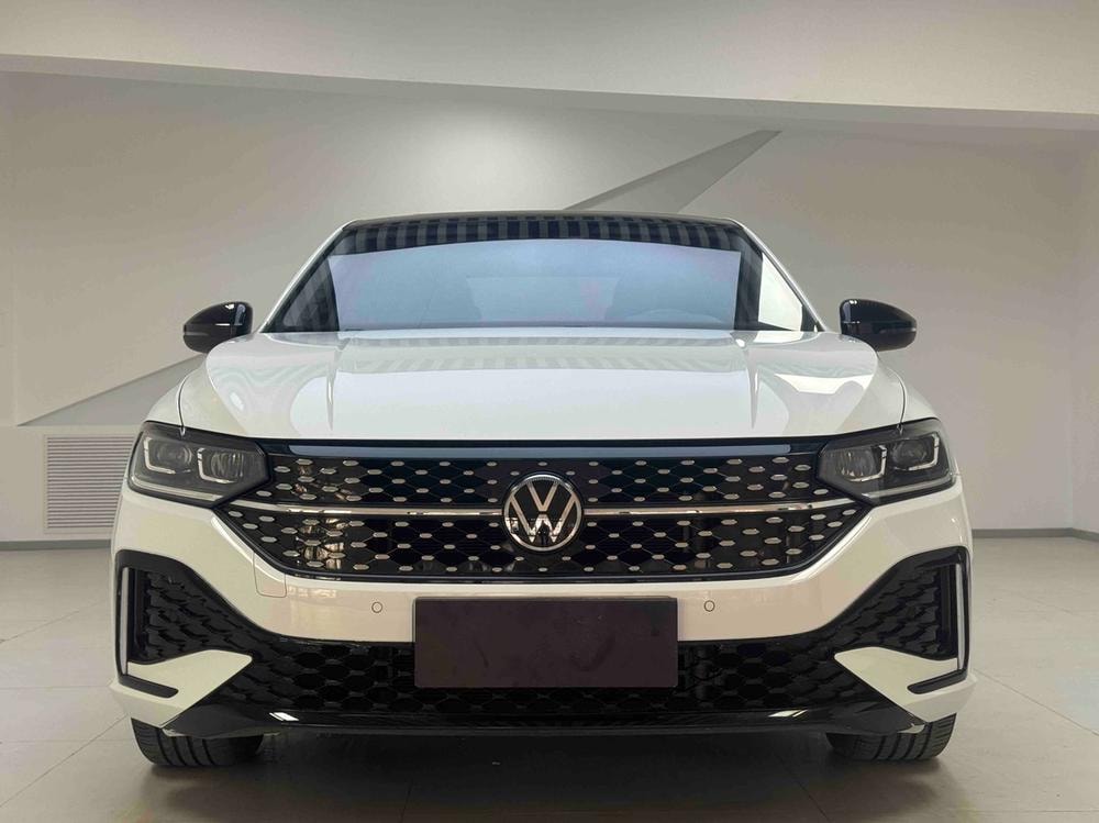 Volkswagen Lavida 2023 — фото автомобиля