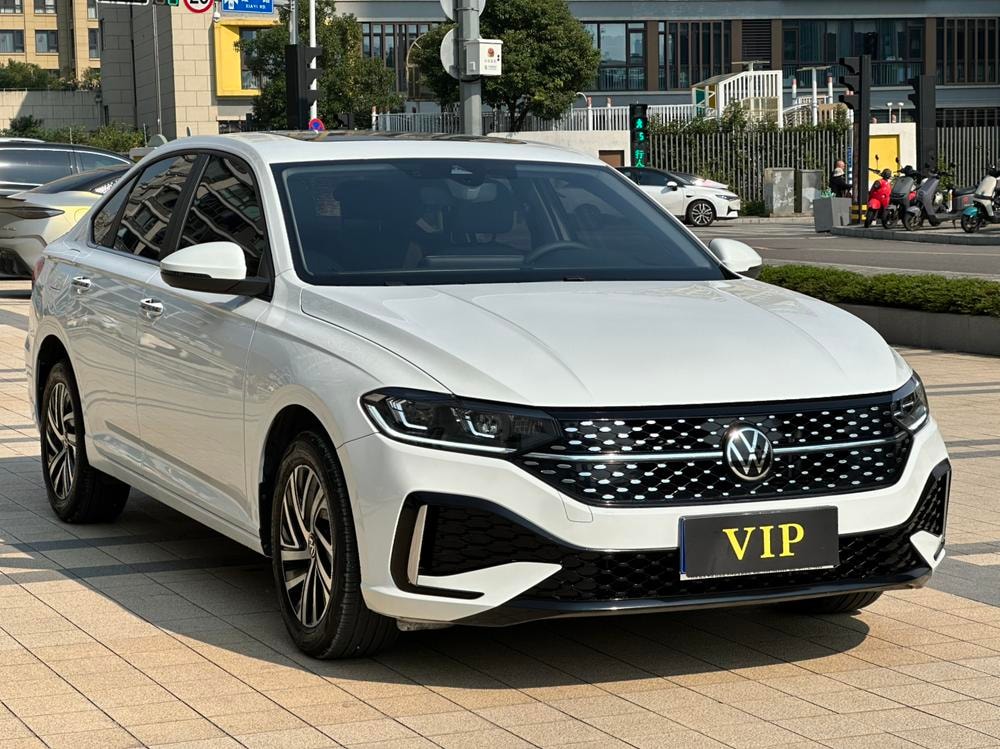 Volkswagen Lavida 2025 — фото автомобиля